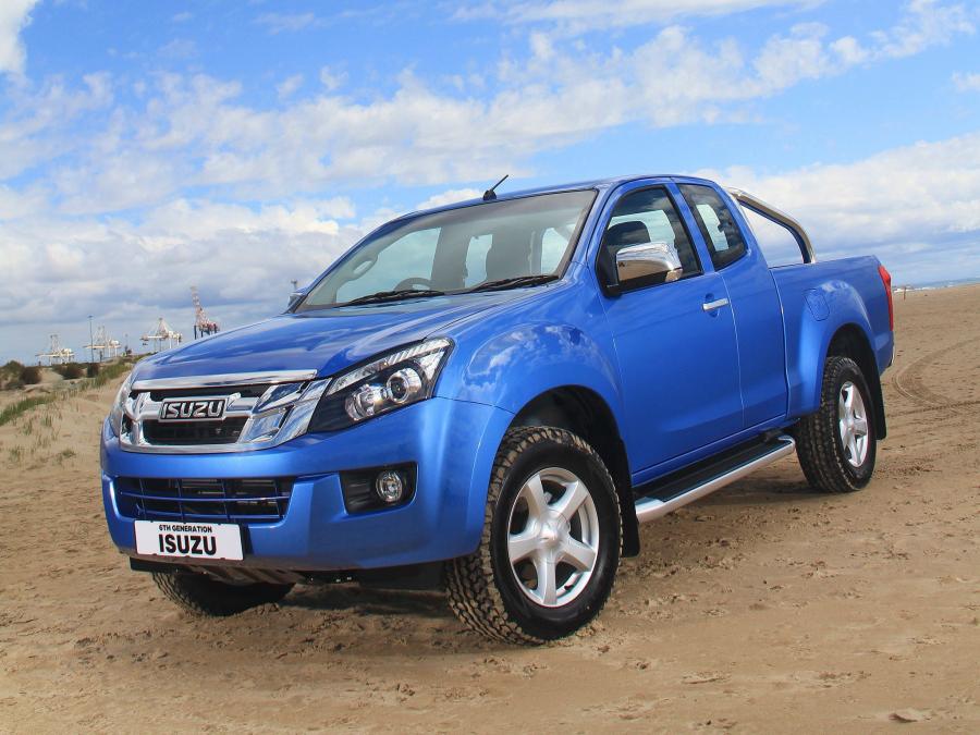  Isuzu KB 300 Extended Cab 2013 года  (фото 9 из 12)